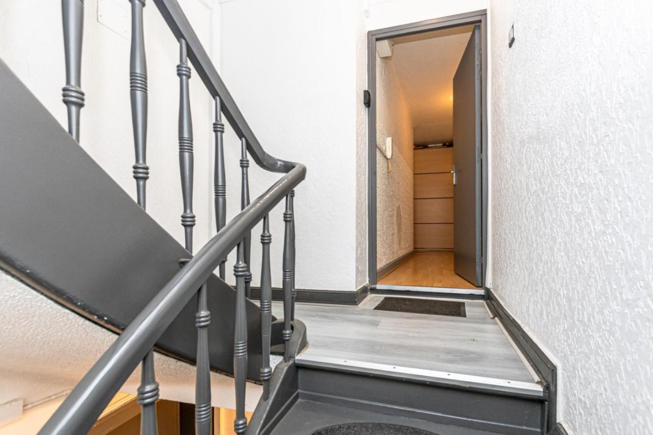 1 Studio & 4 Appts - 1 A 4 Lits - 1 A 7 Pers - 1 Immeuble - Confort, Flexibilite ------ English - 1 Studio & 4 Apts - 1 To 4 Beds - 1 To 7 Guests - Same Building -- Cattenom Hayange Εξωτερικό φωτογραφία